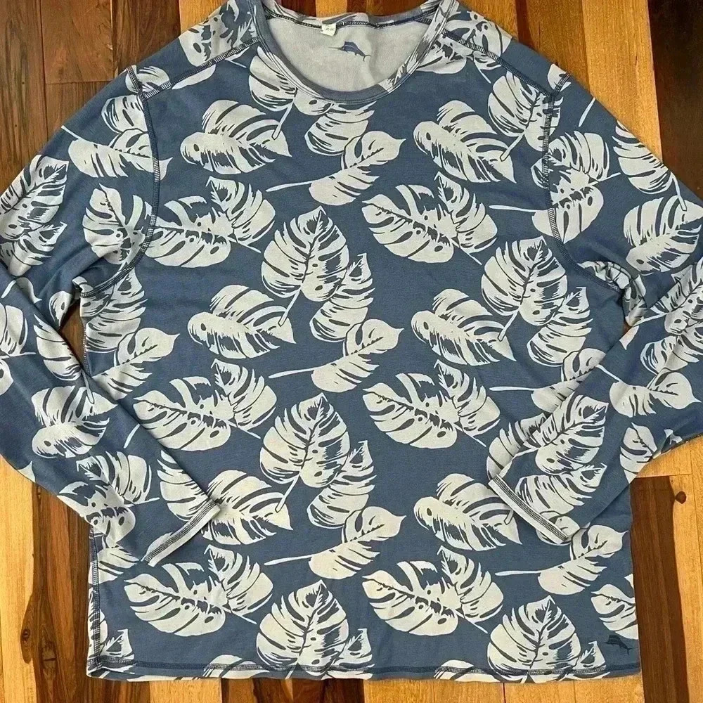 Tommy Bahama mens, big & tall Leaf in the Sun t-shirt